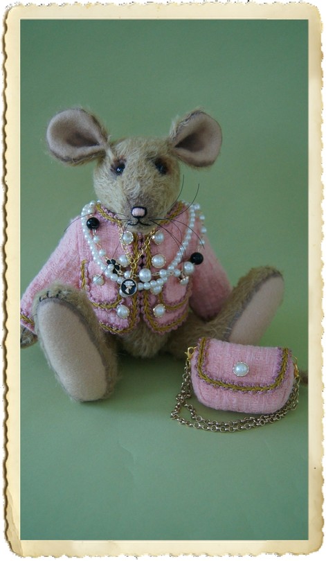 Chanel Mouse 5.jpg